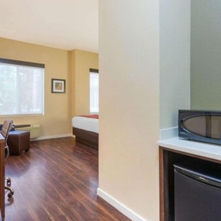 Comfort Inn & Suites Near Ontario Airport Luaran gambar