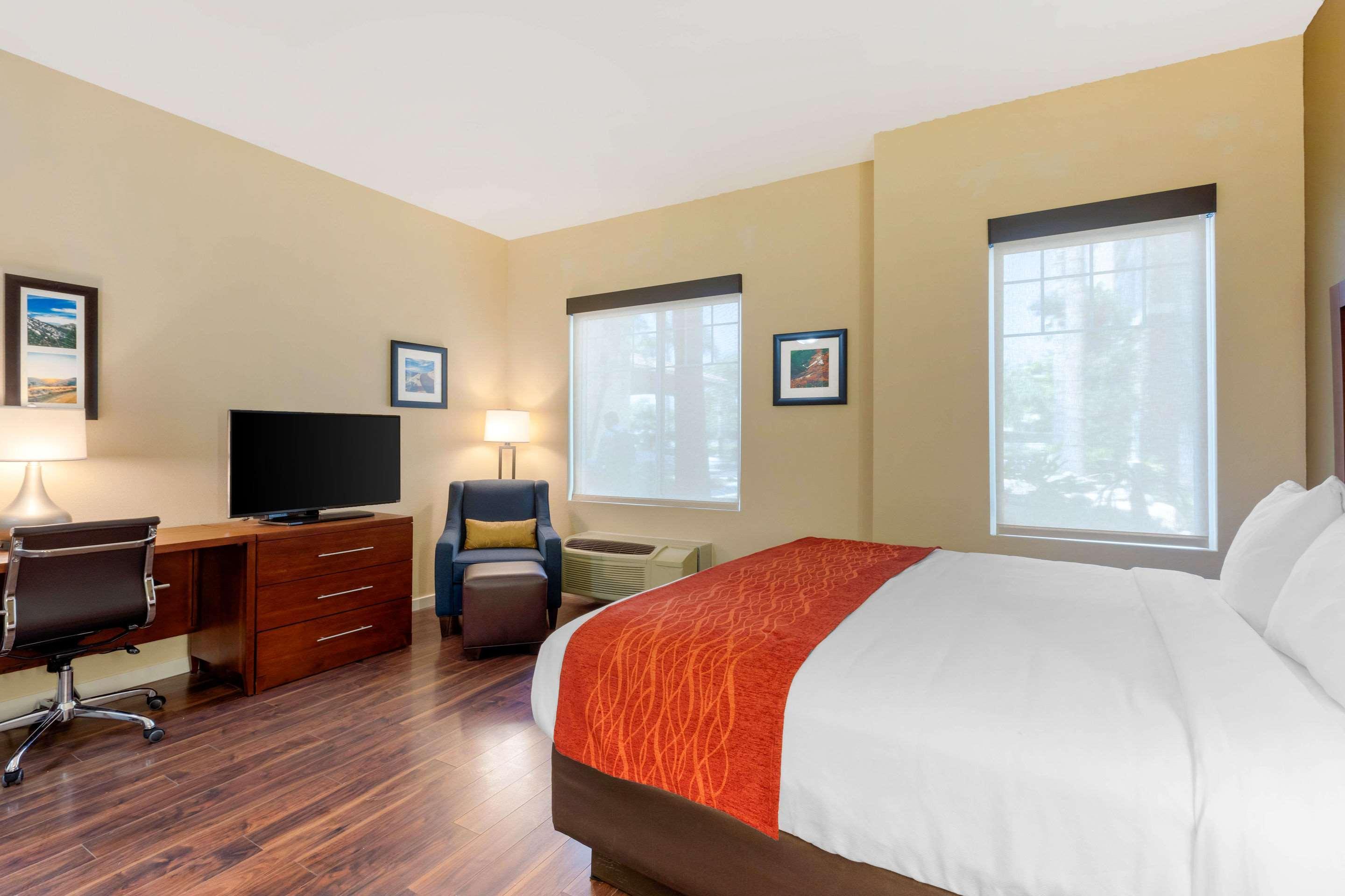 Comfort Inn & Suites Near Ontario Airport Luaran gambar
