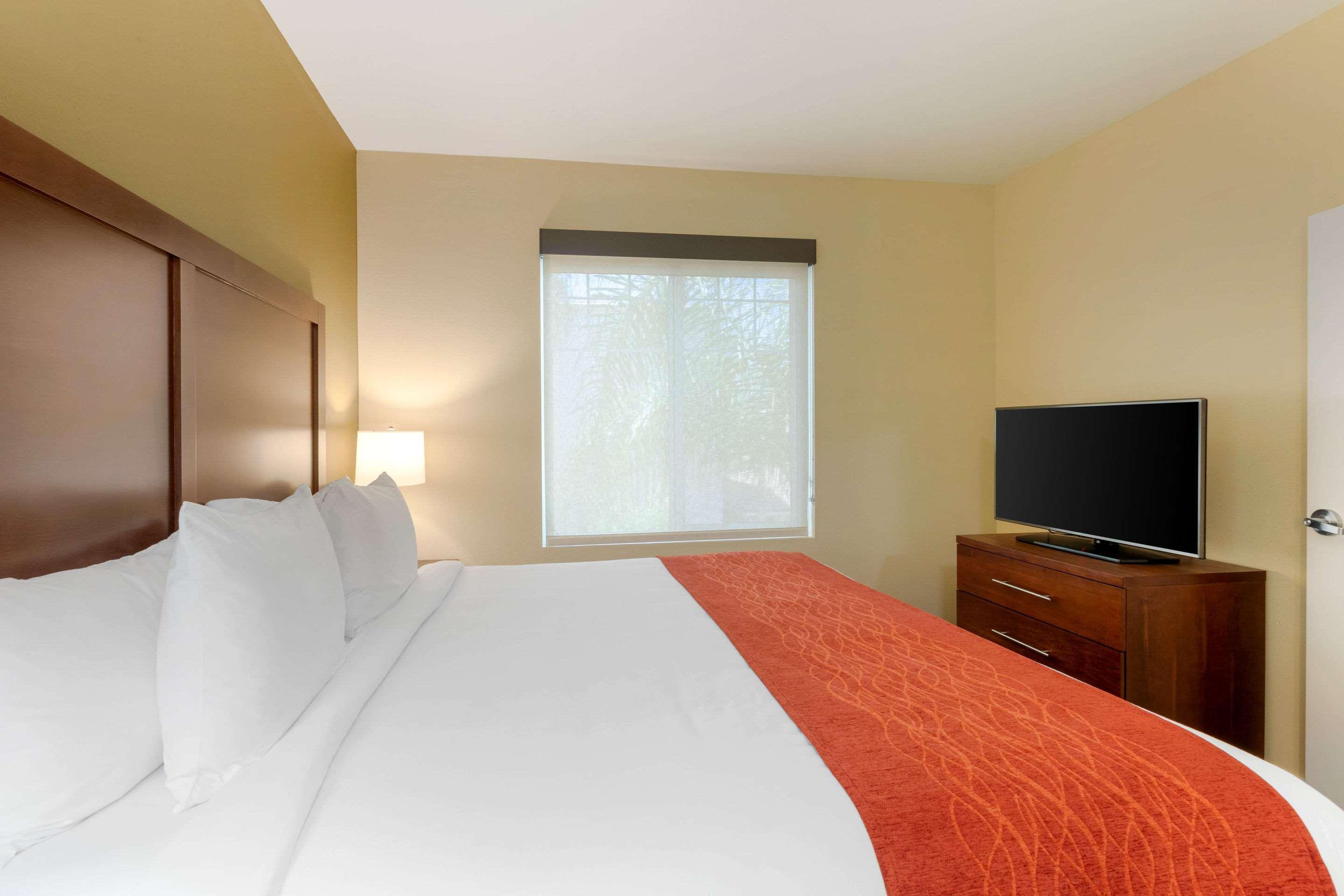 Comfort Inn & Suites Near Ontario Airport Luaran gambar