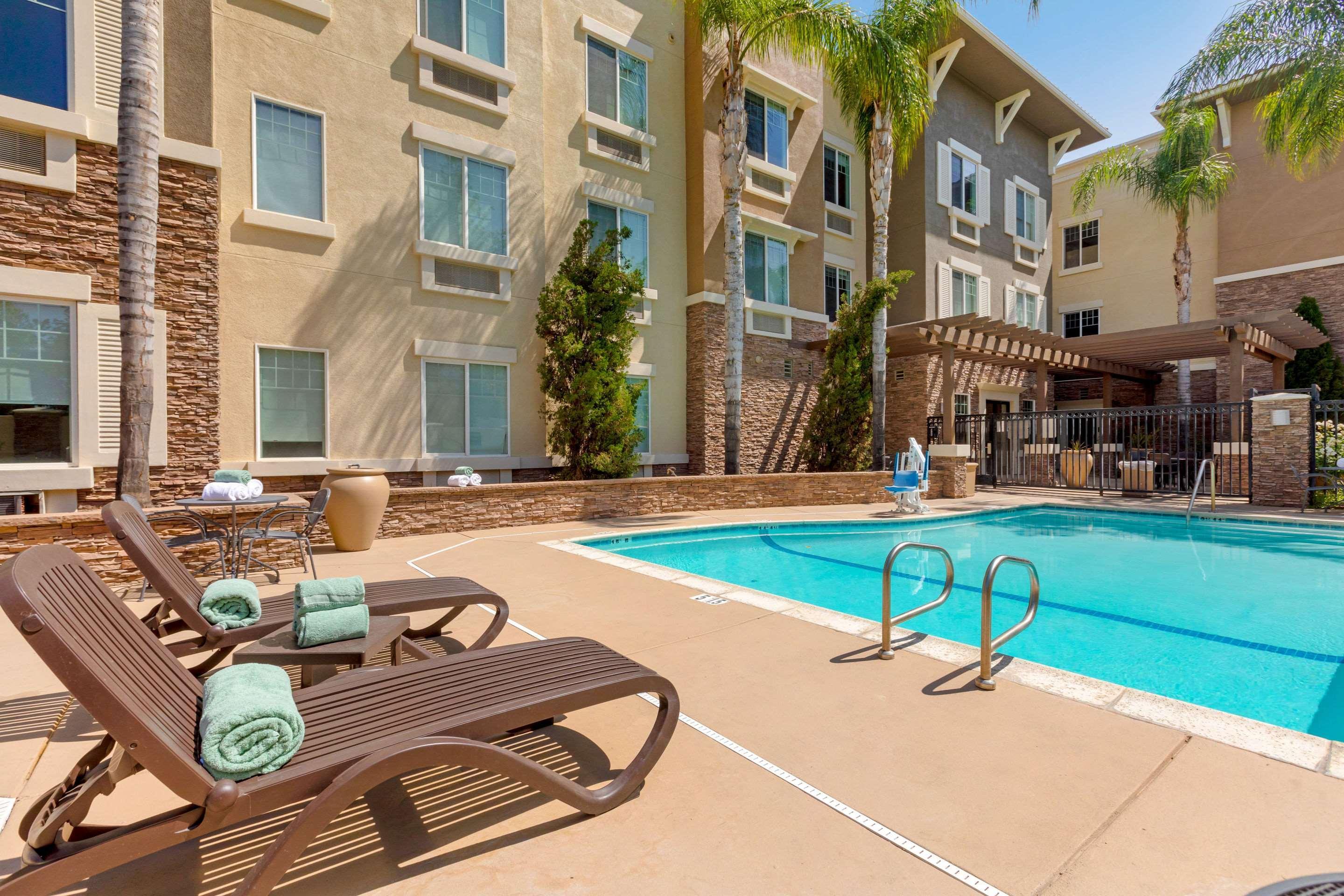 Comfort Inn & Suites Near Ontario Airport Luaran gambar