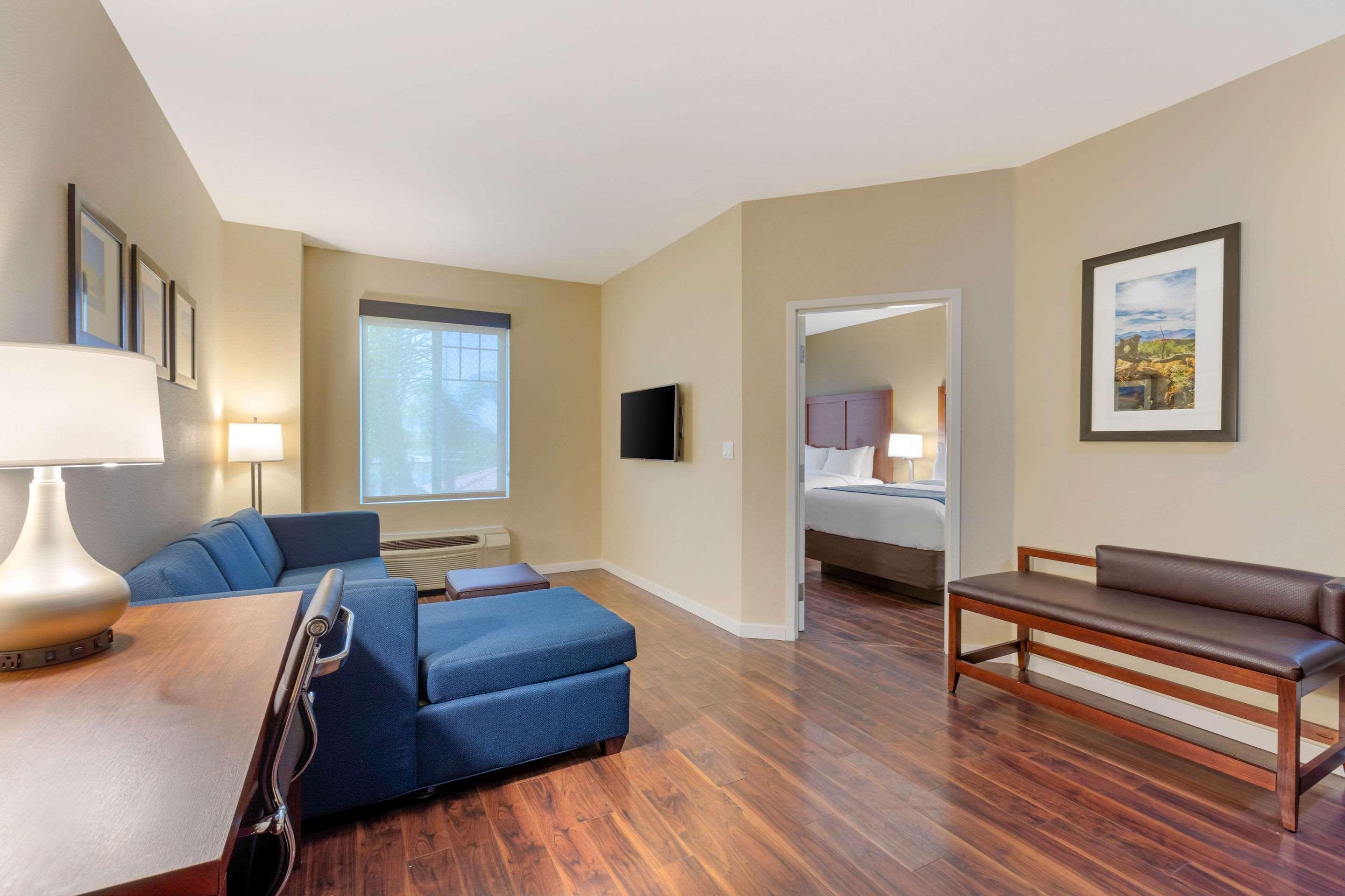 Comfort Inn & Suites Near Ontario Airport Luaran gambar