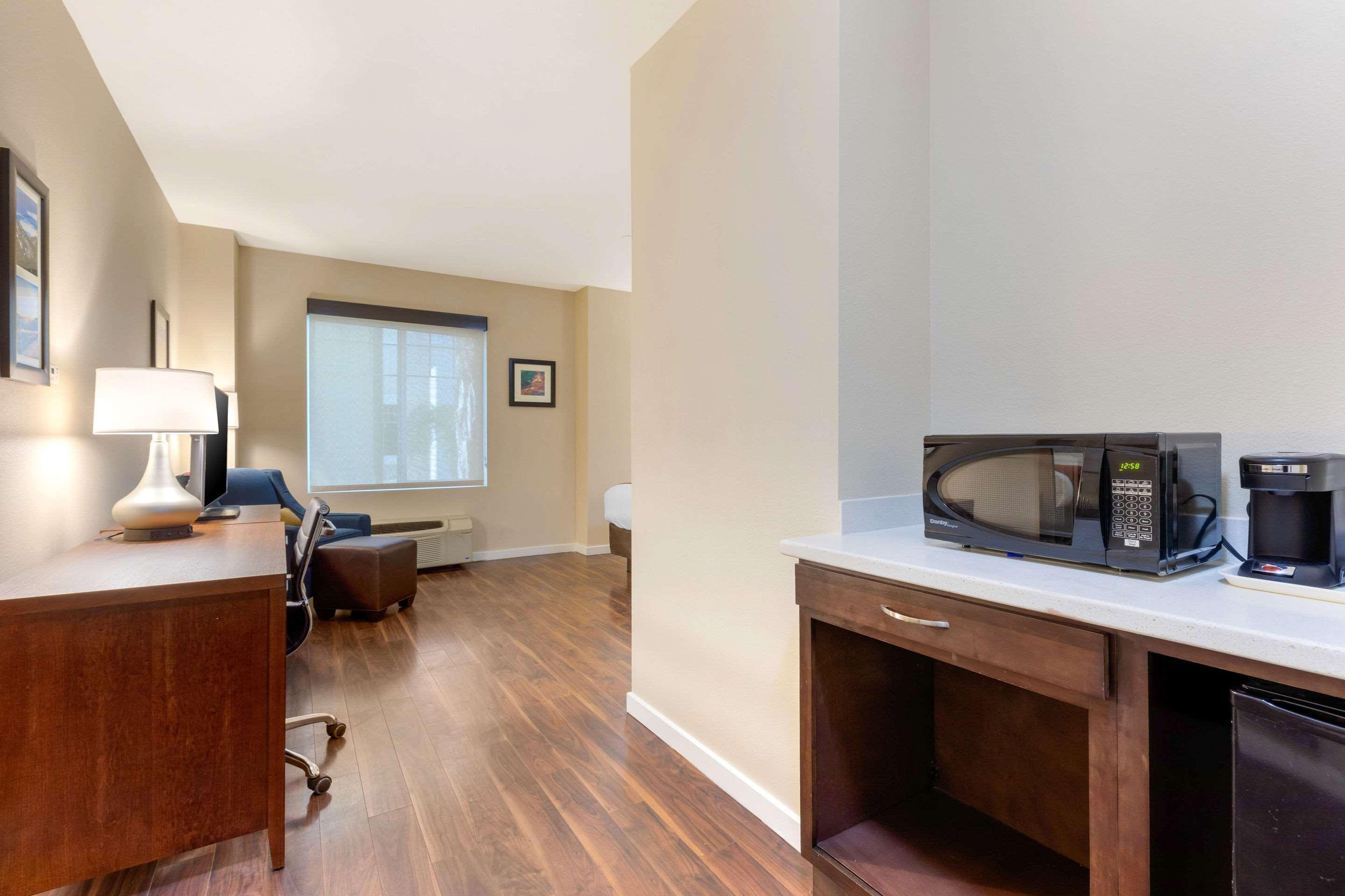 Comfort Inn & Suites Near Ontario Airport Luaran gambar