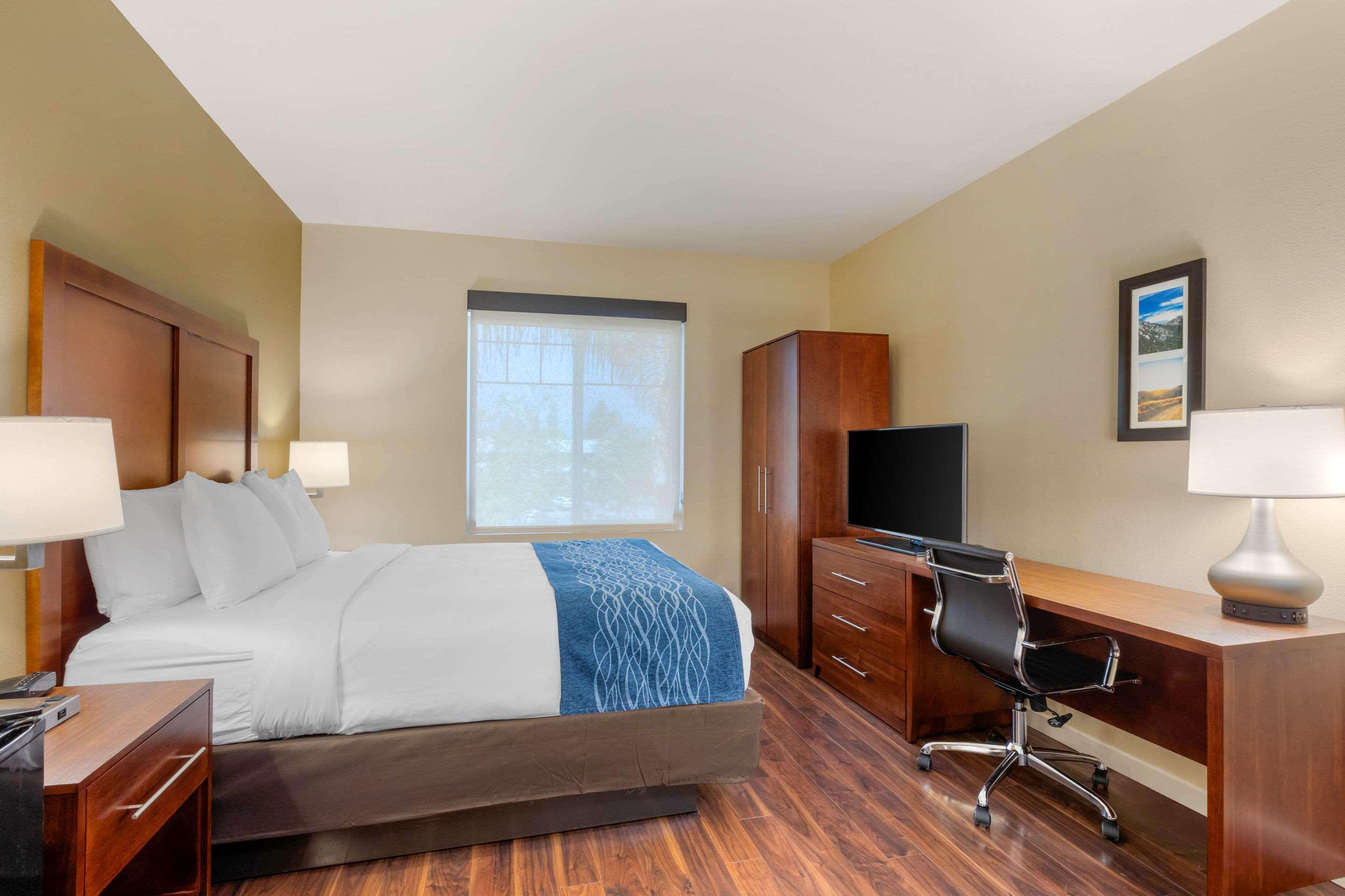Comfort Inn & Suites Near Ontario Airport Luaran gambar