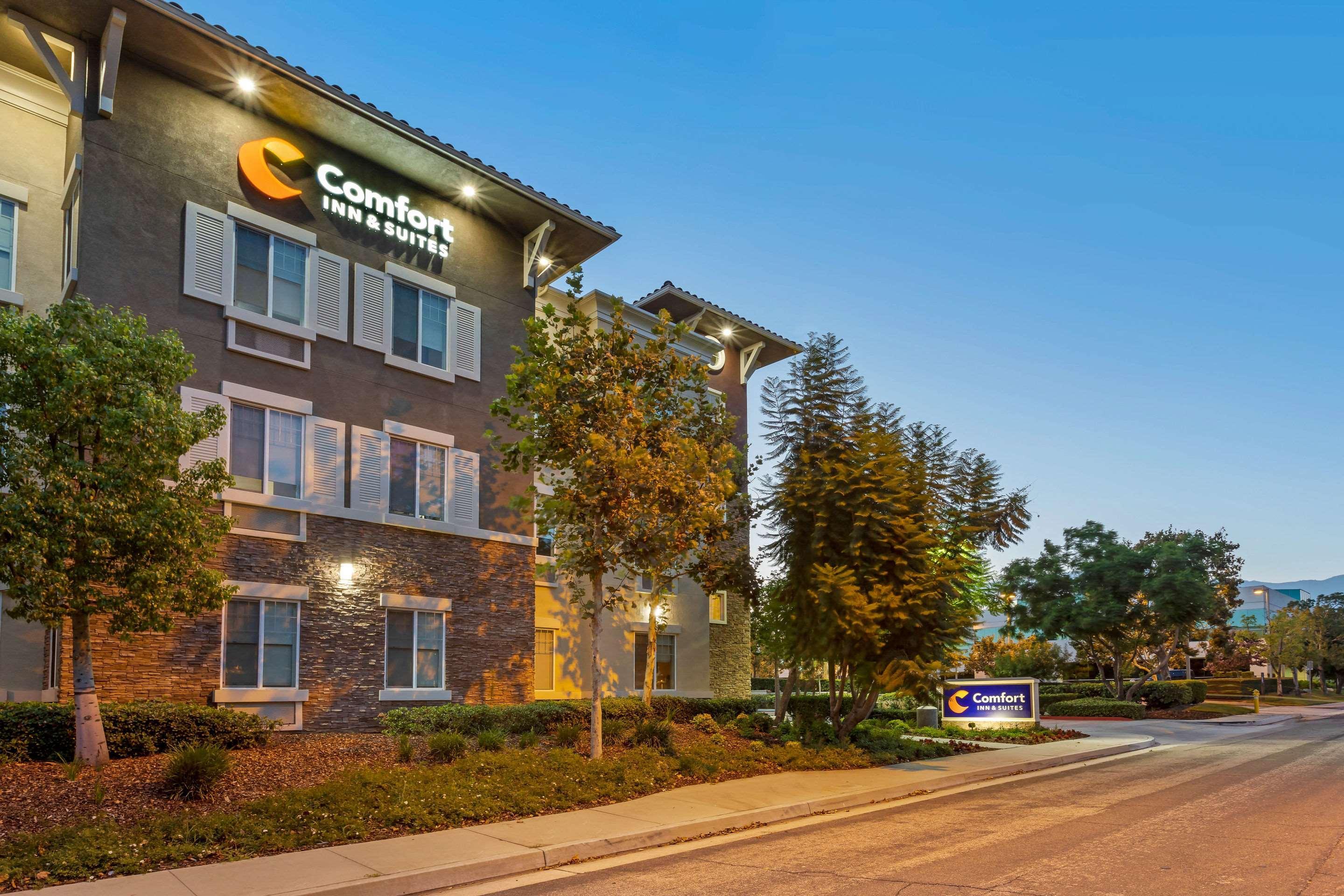 Comfort Inn & Suites Near Ontario Airport Luaran gambar
