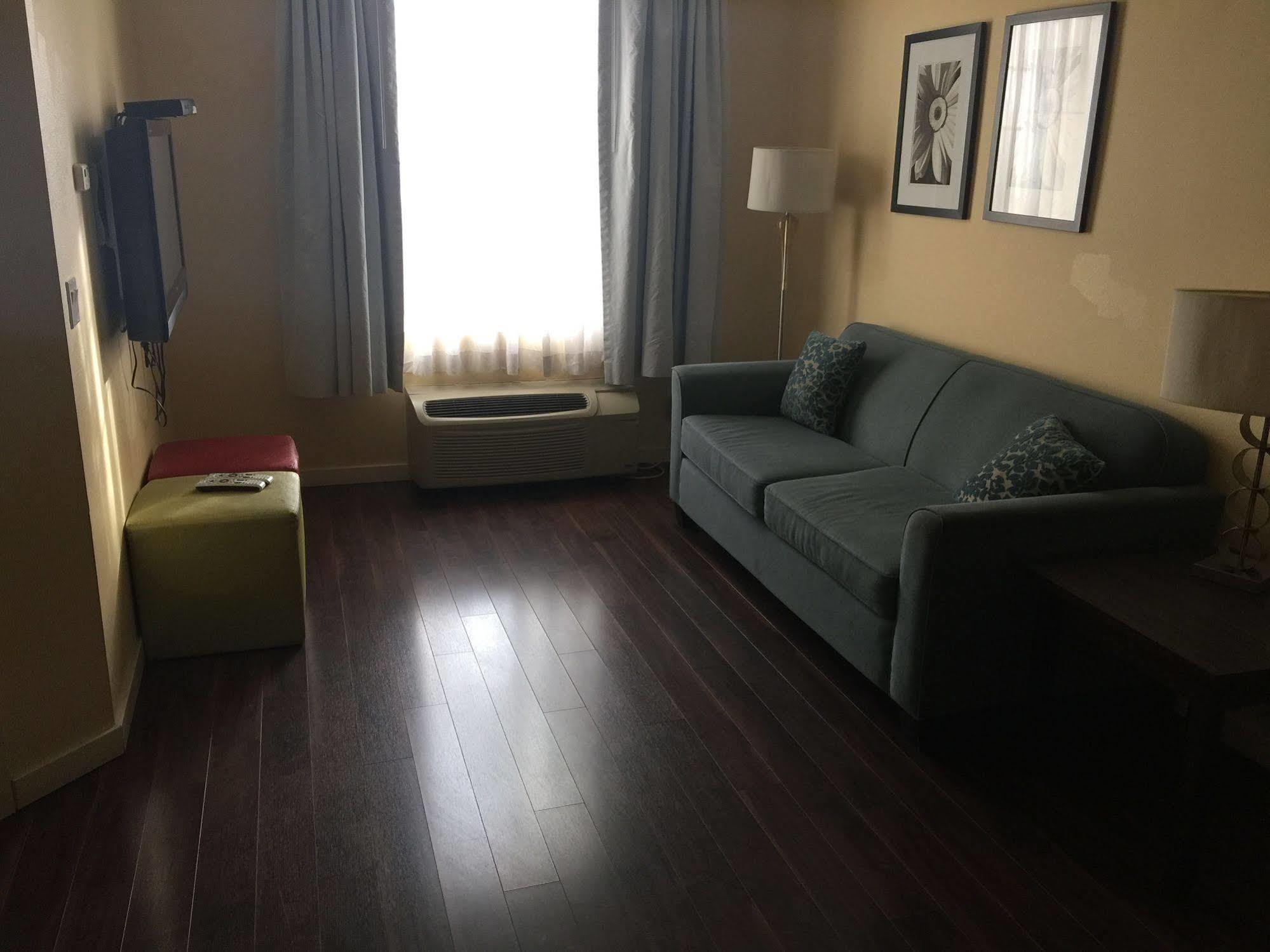 Comfort Inn & Suites Near Ontario Airport Luaran gambar