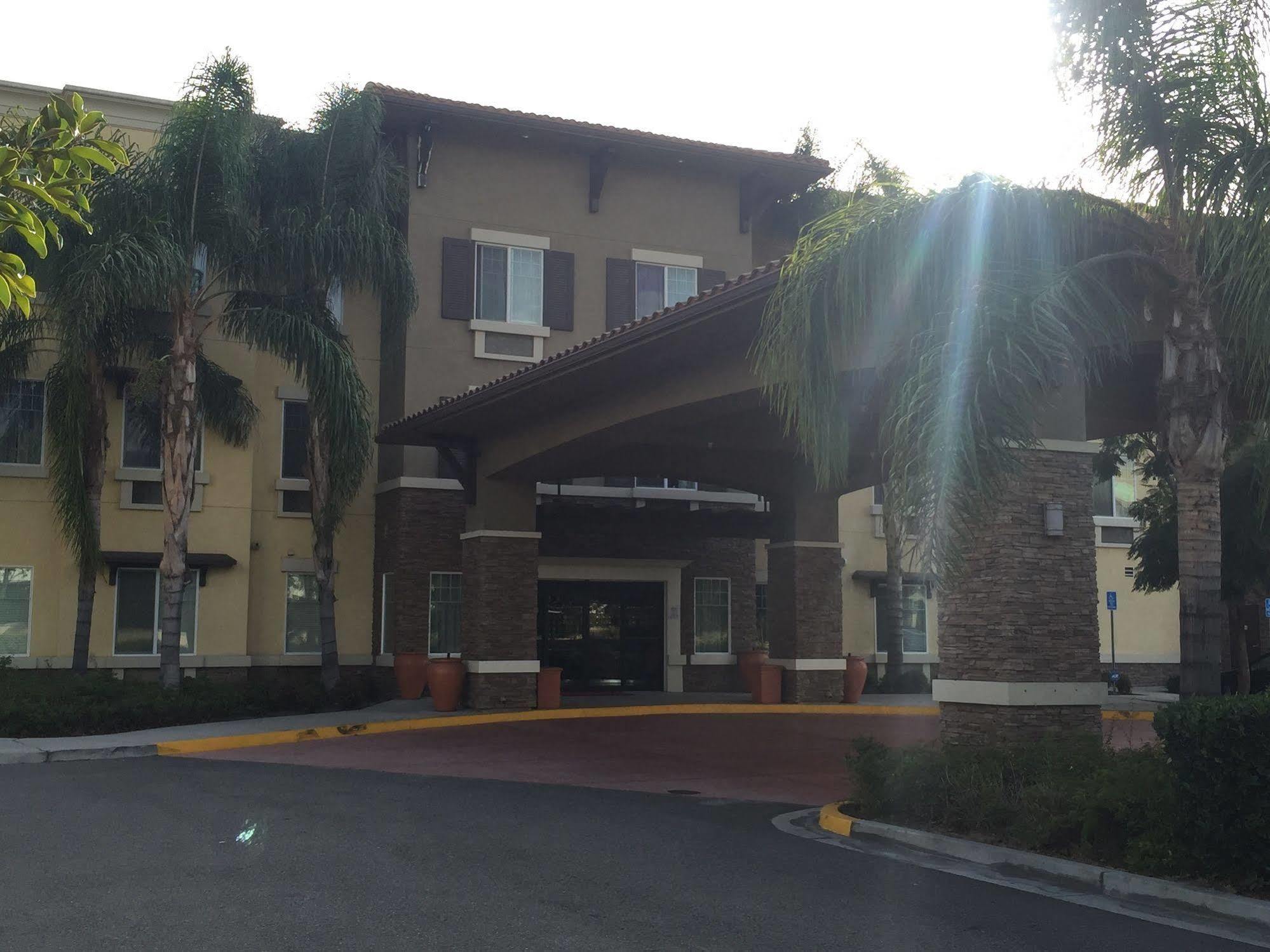 Comfort Inn & Suites Near Ontario Airport Luaran gambar