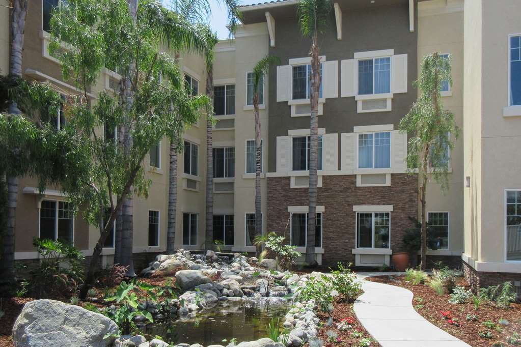 Comfort Inn & Suites Near Ontario Airport Luaran gambar